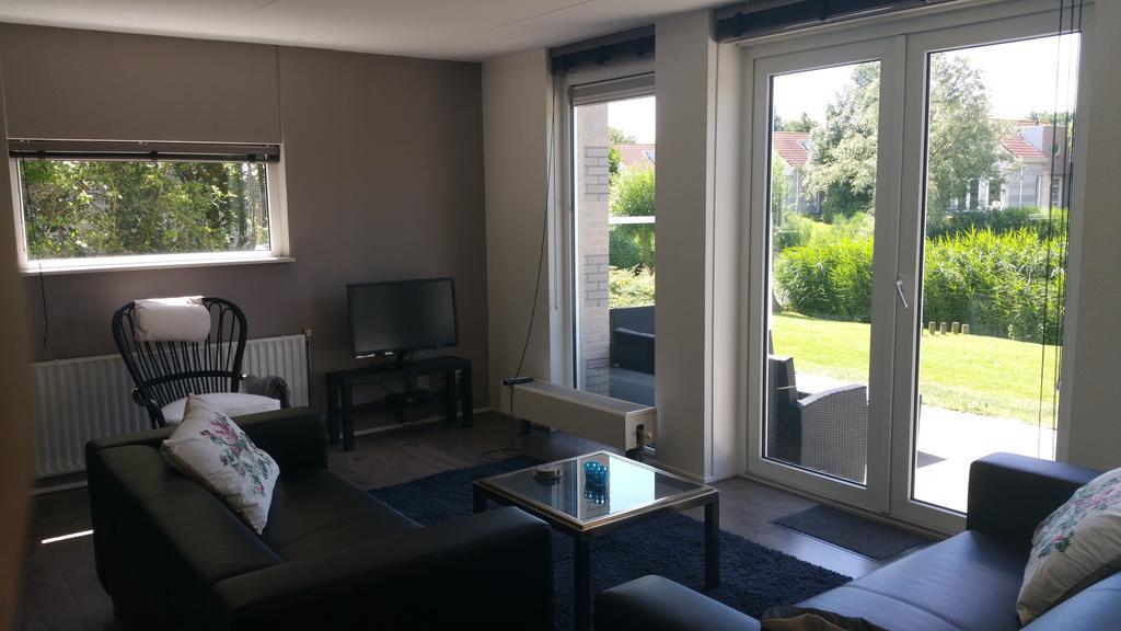 Solo Bungalow Makkum Extérieur photo